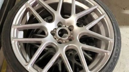 國外超跑復(fù)刻工廠被查封,網(wǎng)友:這手工還是比不上咱陳田!